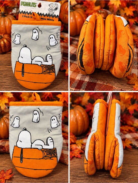 Peanuts Other - Peanuts Snoopy Orange Halloween Oven Mitts - 2 Pack  Mitts